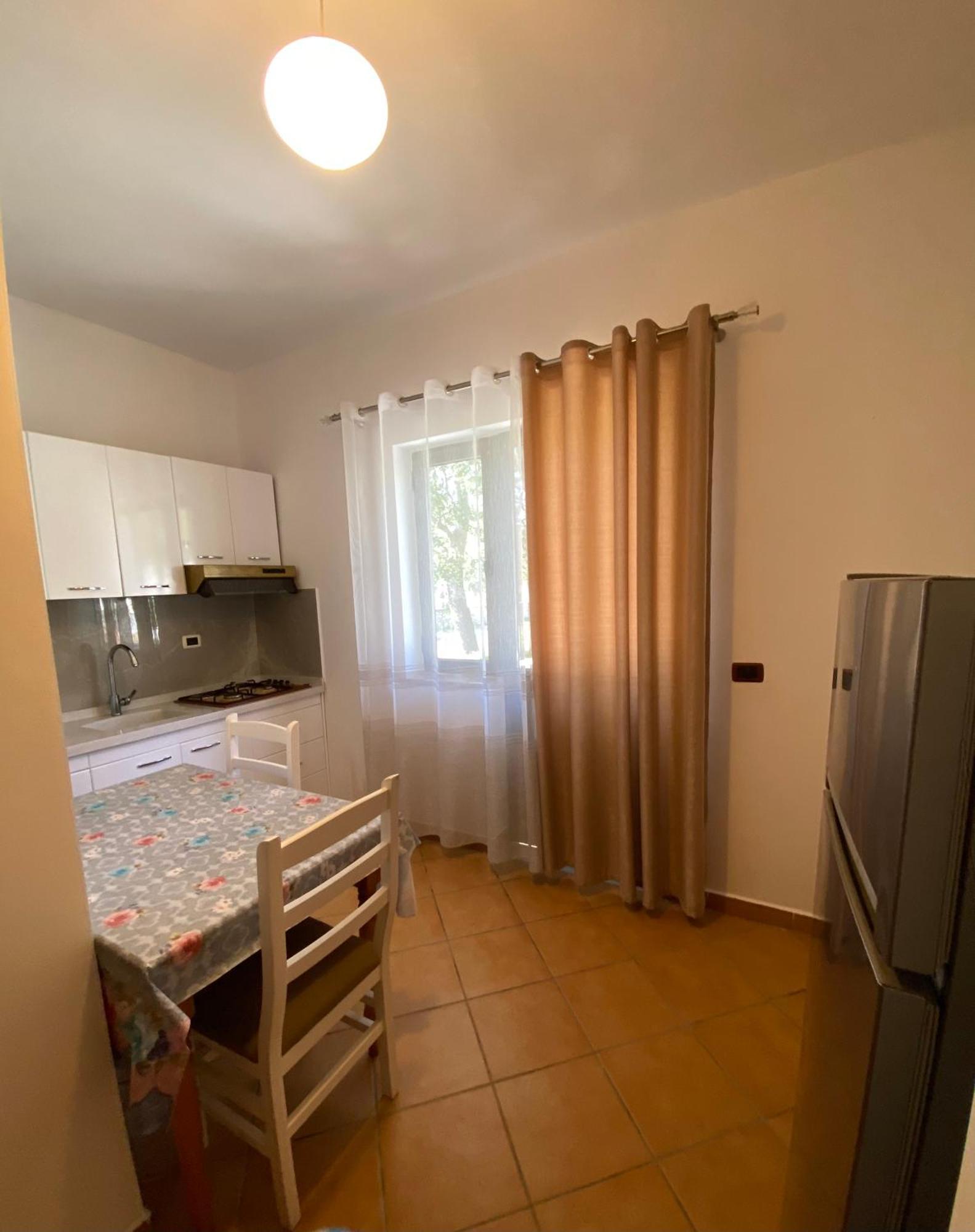 Apartment Sun Roll Baks-Rrjoll エクステリア 写真